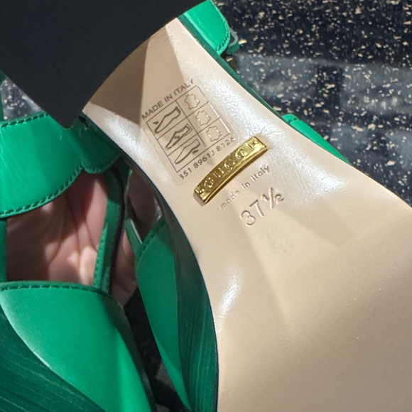 Cosmos Softy Calfskin Wooden Interlocking G Cut-Out Platform Sandals - Picture 2 of 4